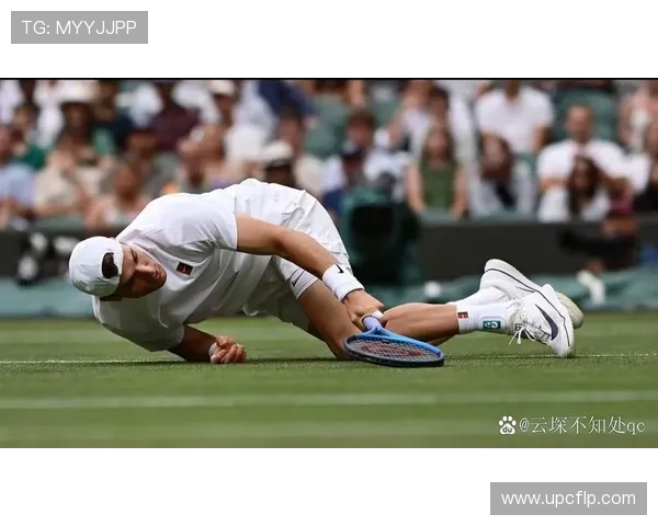 最新网球赛场风云变幻冠军争夺再掀全球热议焦点激烈对抗持续发酵