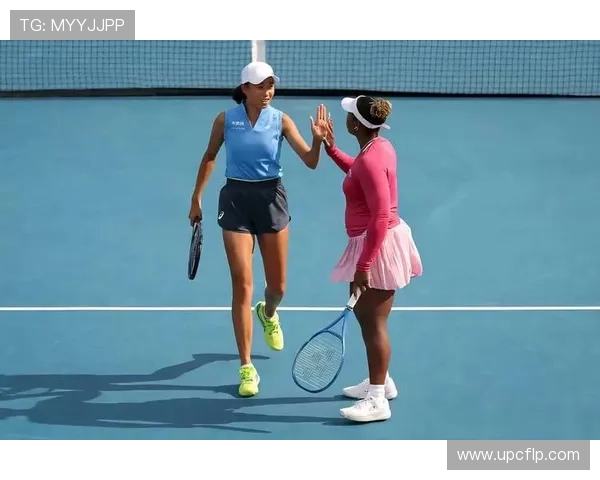 网球赛季重燃激战 硬地赛场各路高手争夺荣耀 网球赛季重燃激战 硬地赛场各路高手争夺荣耀